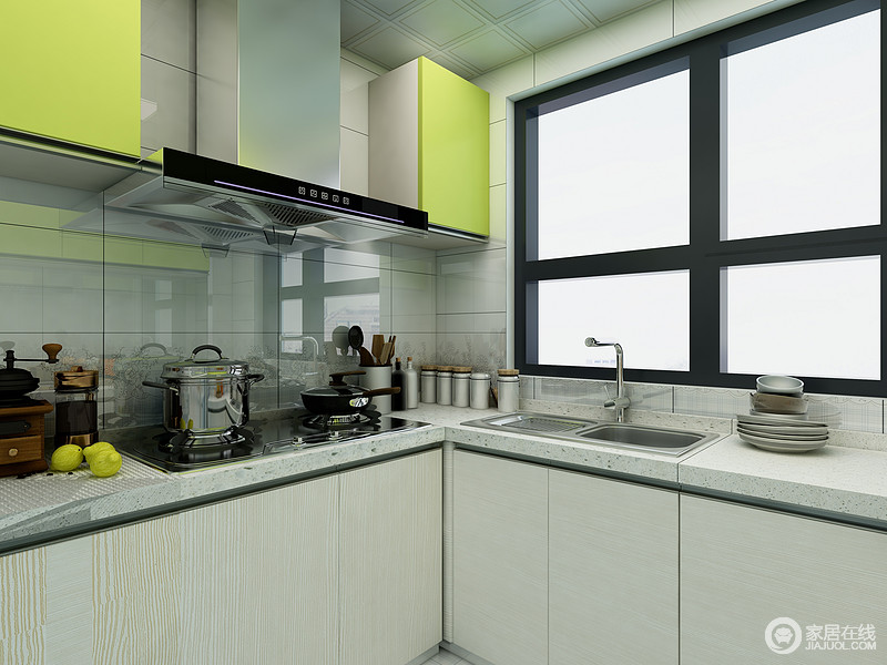 厨房以简单的U型设计将洗菜区和烹饪区分开，白色的橱柜搭配青柠色的吊柜，实现空间的储物功能，简单大气。