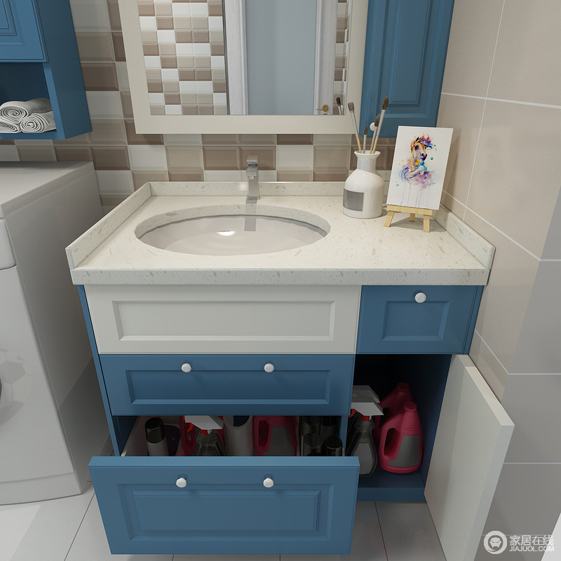 卫生间盥洗柜以蓝白为组合，给予空间清新，而收纳设计满足日常之需，简单、实用。