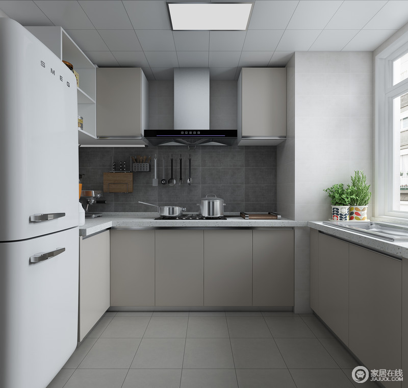 厨房柜体与户型进行合理布局，巧妙搭配，实现厨房一体化；空间虽小却被精心设计，实用性极佳；暮色的橱柜搭配灰色地砖，让整个空间看起来十分干净！