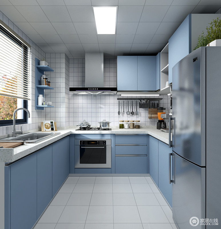 空间面积较大的厨房，橱柜呈U字型布局，可以更充分的利用空间面积，流动空间充足，适合多人同时进行操作，相互之间不会影响操作，空间开场明亮，为业主提供了舒适的操作环境。