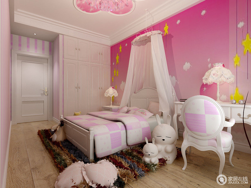 儿童房以粉嫩为主题，将甜美注入到空间里，营造一种少女情怀。白色的帷帐轻盈梦幻，与家具的色调保持一致。缤纷色的长绒毛地毯，零散着卡通玩物，增加了空间的童趣。