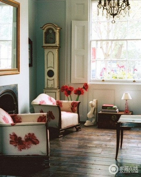 初春家中一抹色彩 小户型客厅装修方案