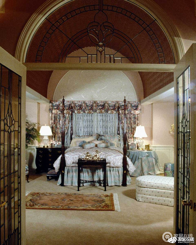 褐色欧式风格卧室