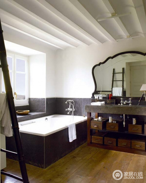 小浴室大时尚 清爽实用的设计让人称赞