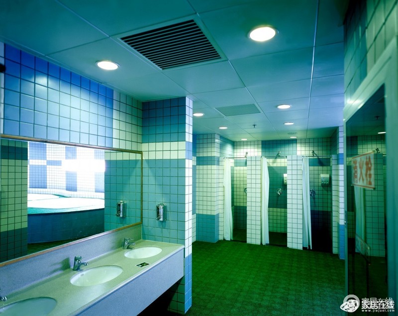 现代风格洗浴中心