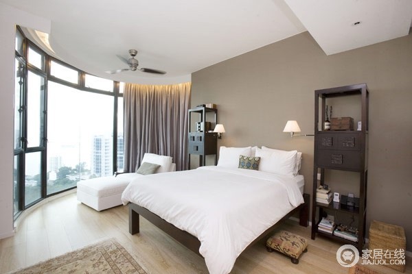融合现代与古典 浅原木色地板香港公寓